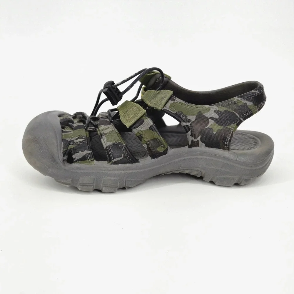 KEEN Newport H2 Camo Waterproof Closed Toe Hiking Sandals Green Kids Size 1 GUC